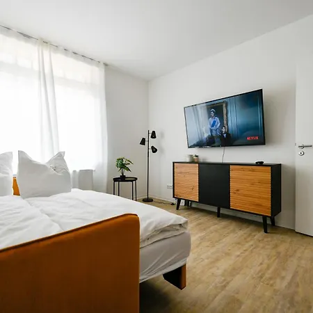 Am Theater - Modern, Zentral Und Ruhig Mit Kueche, Waschtrockner, Netflix, Wlan Und Parkplatz- 2 Zimmer, 52 Qm *