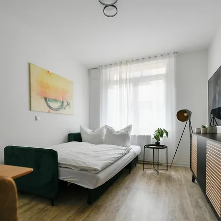 Am Theater: Modern With Kitchen And Netflix Cottbus